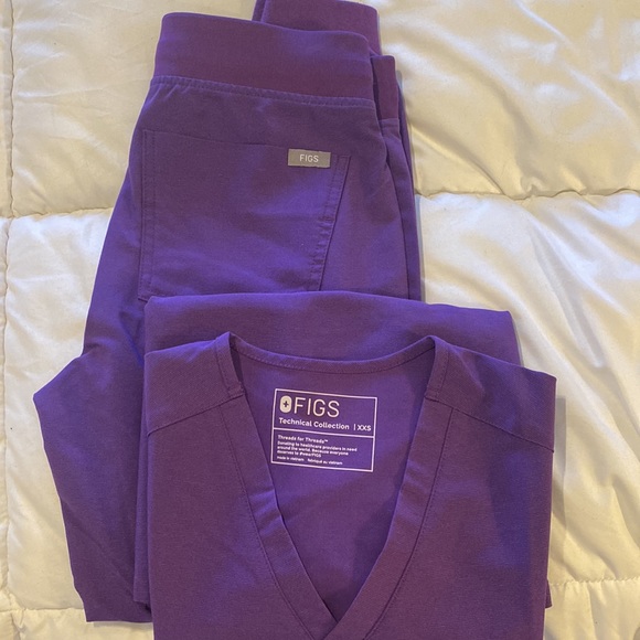 Figs Zamora jogger XXS petite in ultraviolet. New without tags. - Picture 3 of 3